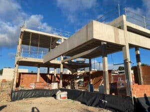 Vivienda unifamiliar con piscina (Torrent) Obra nueva en Torrent